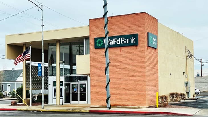 WaFd Bank in Safford, Arizona #1208.
