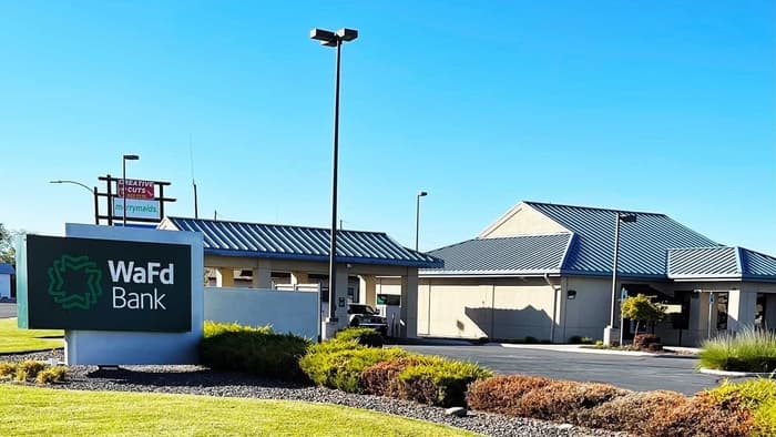 WaFd Bank in Fallon, Nevada #1230.
