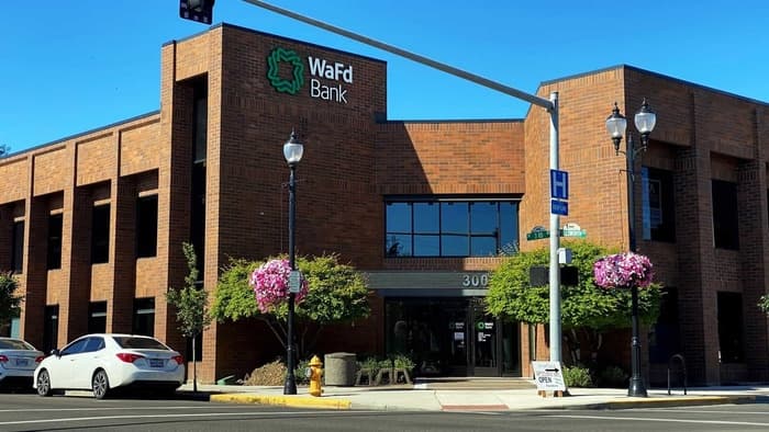 WaFd Bank in Albany, Oregon #1051.