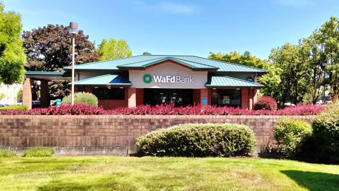 WaFd Bank in Corvallis, Oregon #1049.