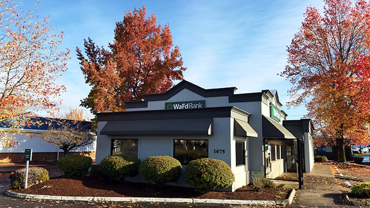 WaFd Bank in Gresham, Oregon #1121.