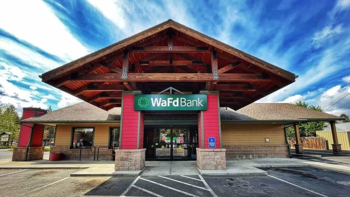 WaFd Bank in La Pine, Oregon #1273.