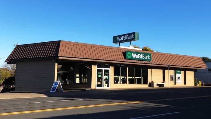WaFd Bank in Lincoln City, Oregon #1063.