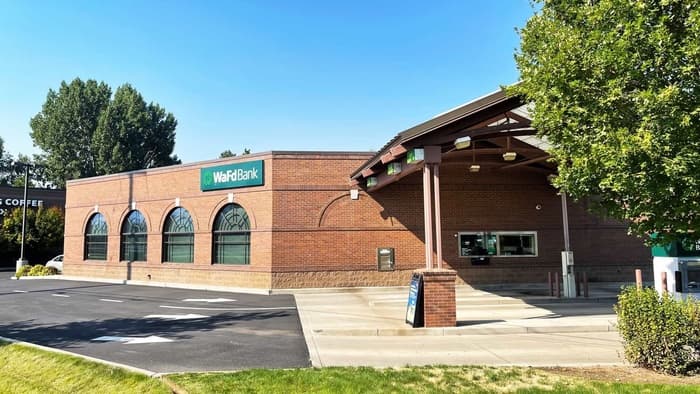 WaFd Bank in Prineville, Oregon #1270.