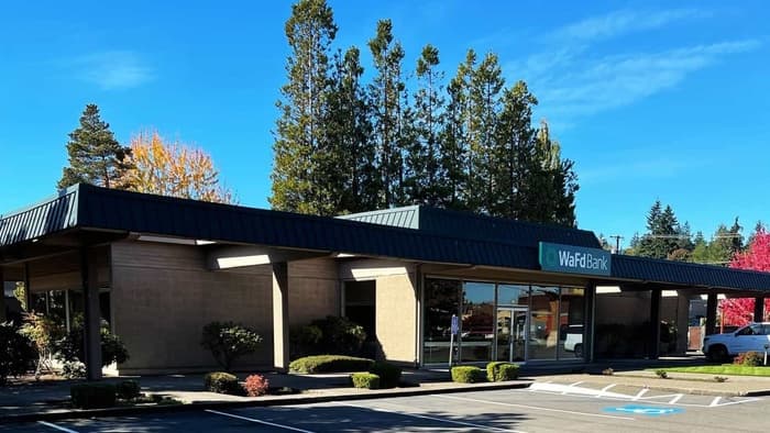 WaFd Bank in Salem, Oregon #1064.
