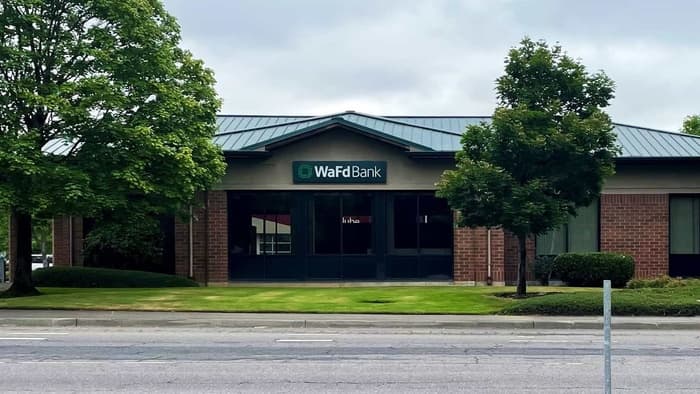 WaFd Bank in Tigard, Oregon #1118.