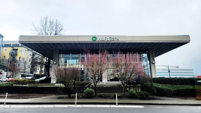 WaFd Bank in Bellevue, Washington #1443.
