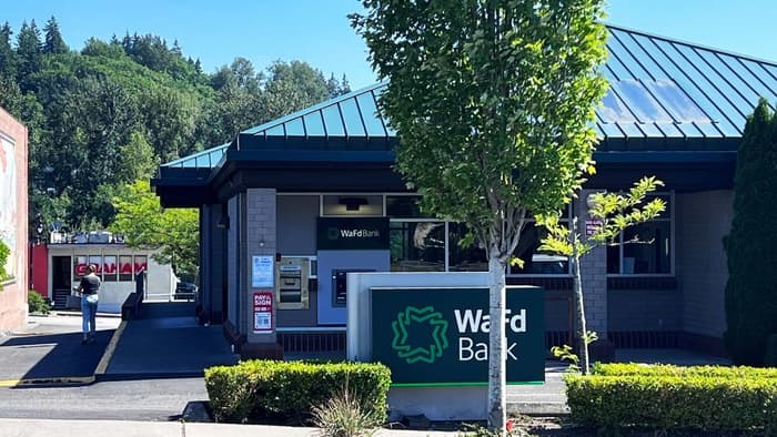 WaFd Bank in Bothell, Washington #1002.