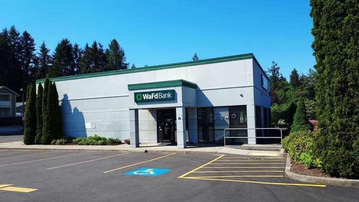 WaFd Bank in Bremerton, Washington #1010.