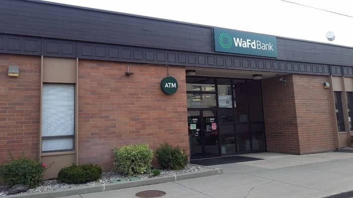 WaFd Bank in Deer Park, Washington #1347.