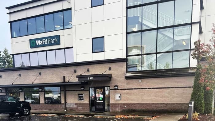 WaFd Bank in Everett, Washington #1238.
