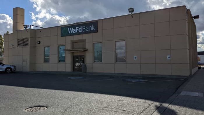 WaFd Bank in Moses Lake, Washington #1334.