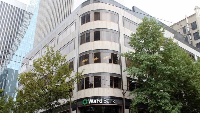 WaFd Bank in Seattle, Washington #1006.