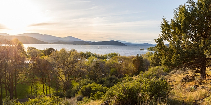 Photo of Klamath Falls, Oregon skyline.