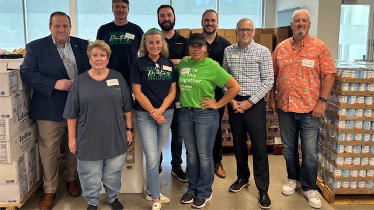 WaFd employees volunteering at Texas Metrocrest Services.