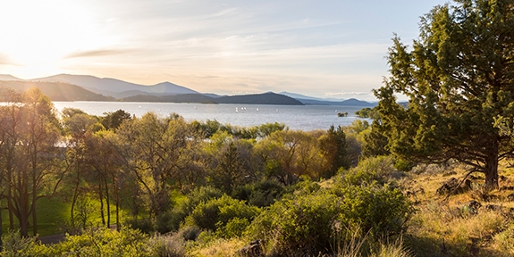 Photo of Klamath Falls, Oregon skyline.
