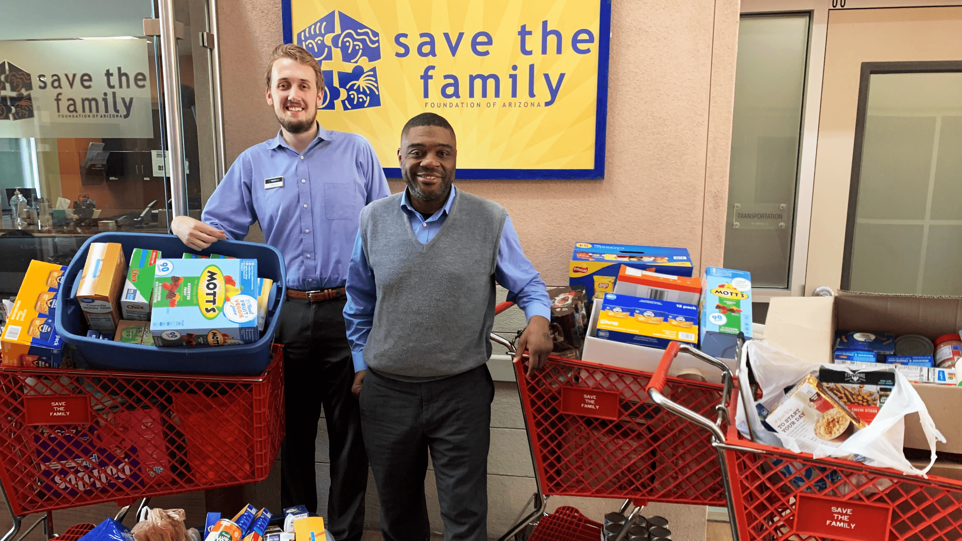 WaFd employees volunteering for Save the Family Food Drive in Mesa, Arizona