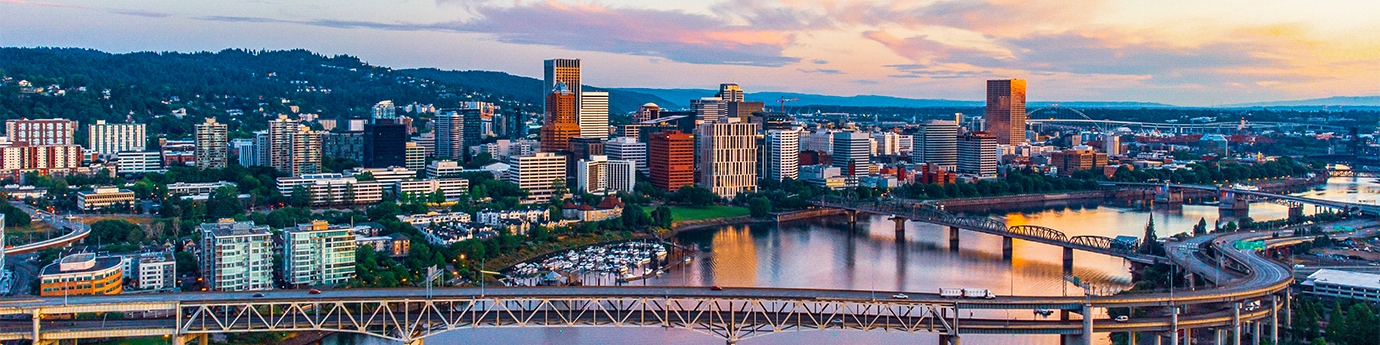 Photo of Portland, Oregon skyline.