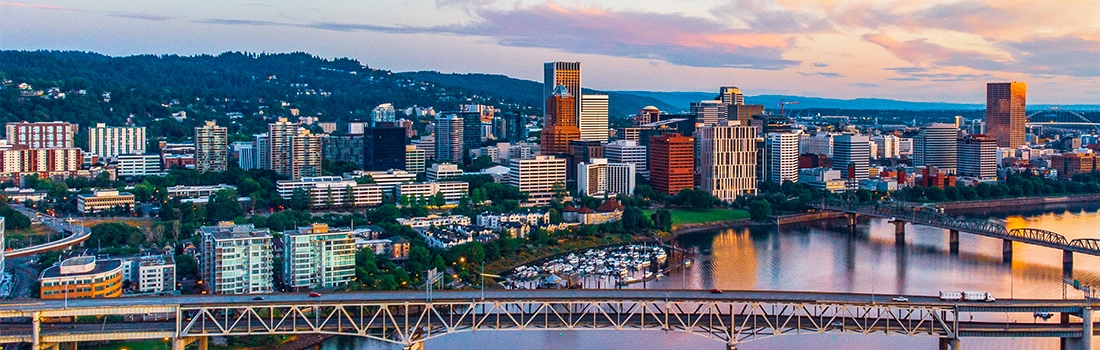 Photo of Portland, Oregon skyline.