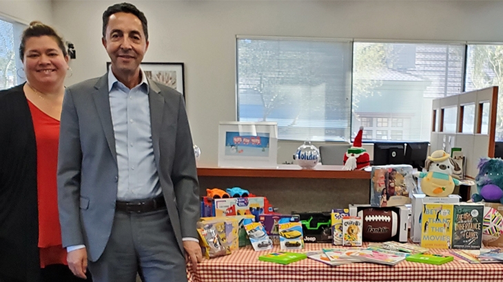 WaFd employees volunteering at Nevada Toy for Tots.