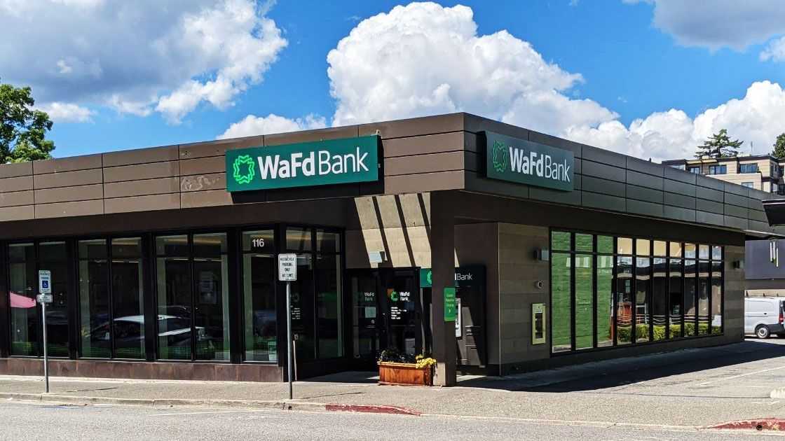 WaFd Bank in Kirkland, Washington #1007 - Washington Federal.
