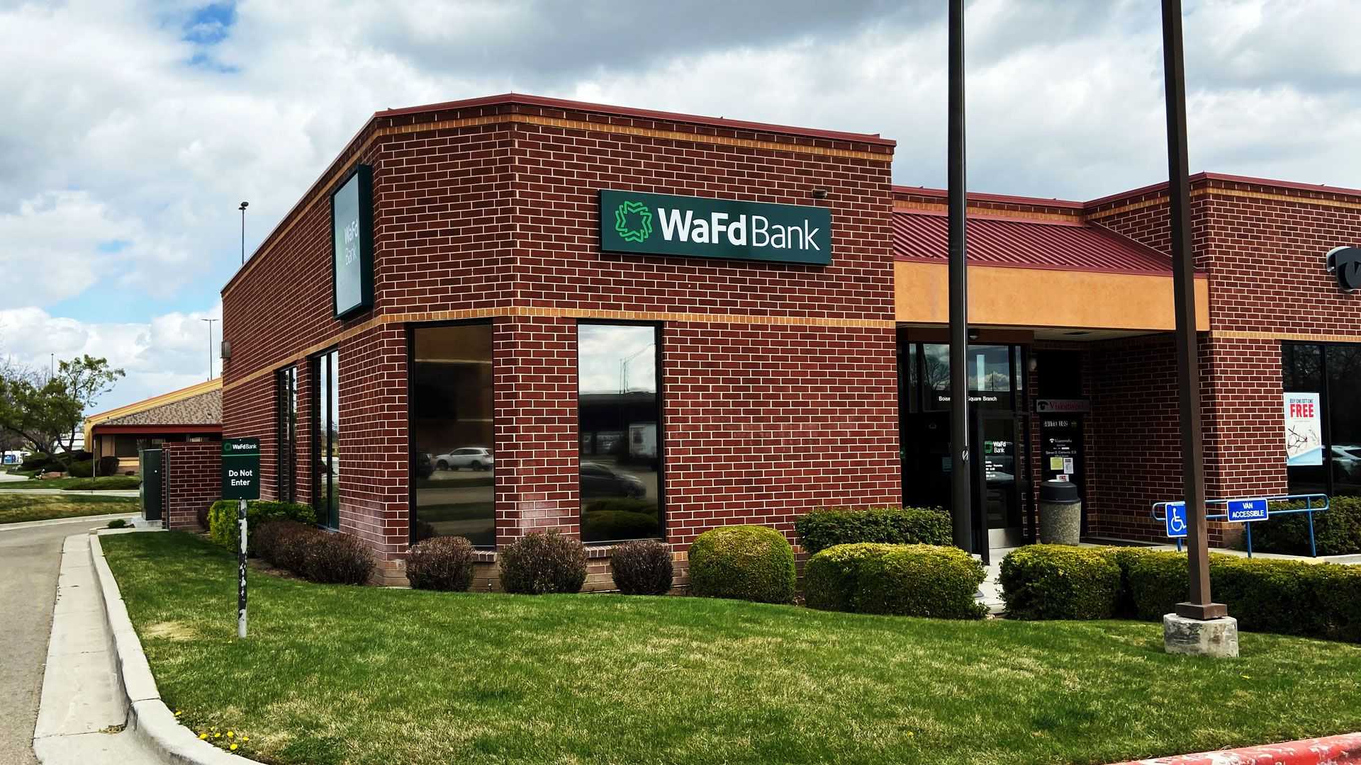 WaFd Bank in Boise, Idaho #1298 - Washington Federal.