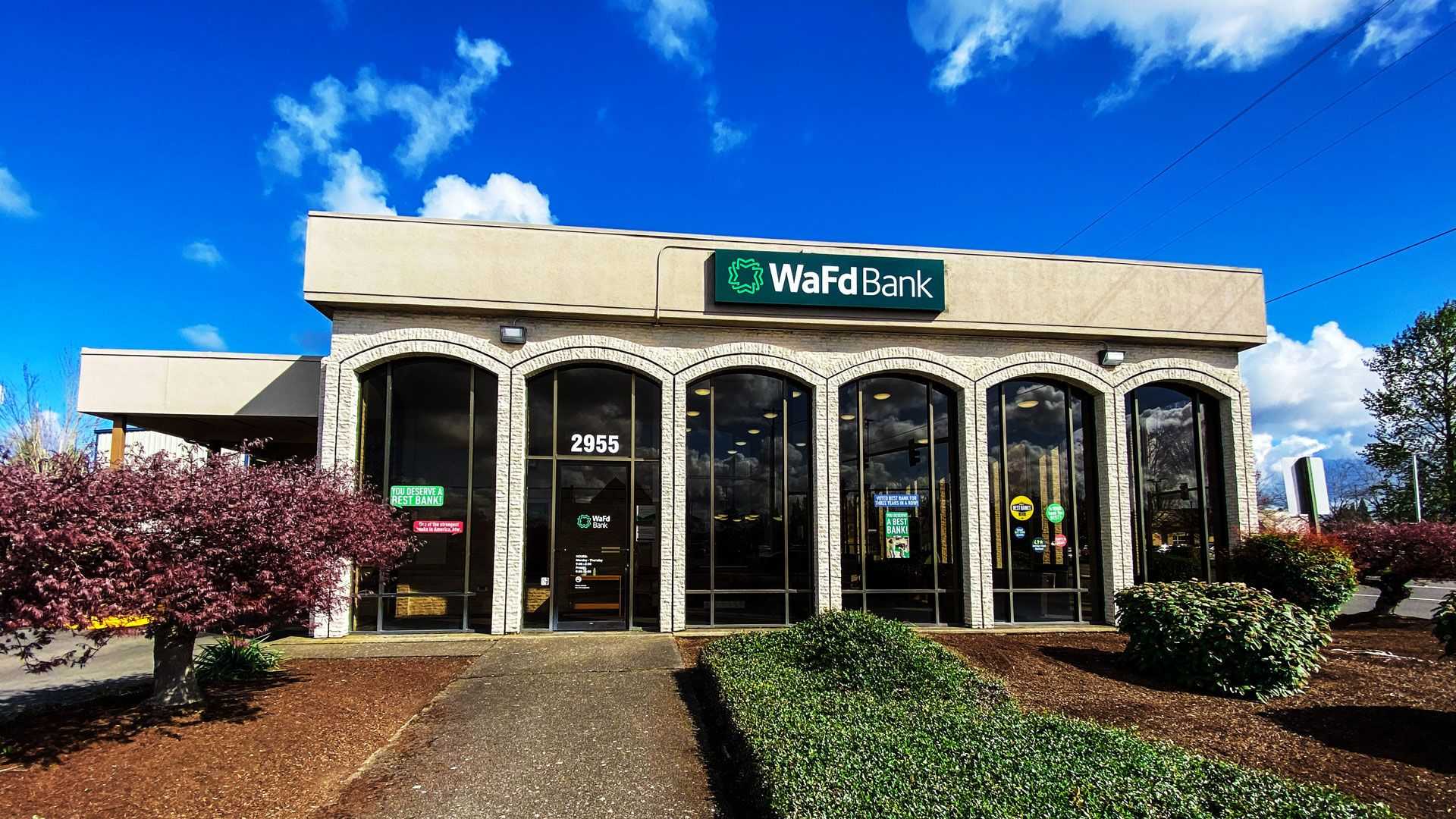 WaFd Bank in Salem, Oregon #1066 - Washington Federal.