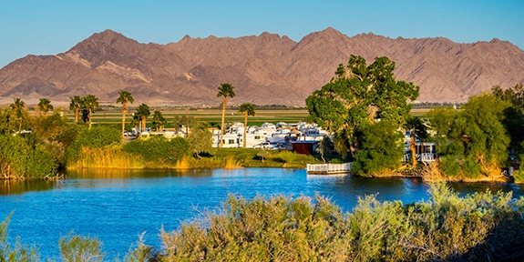 Photo of Yuma, Arizona skyline.