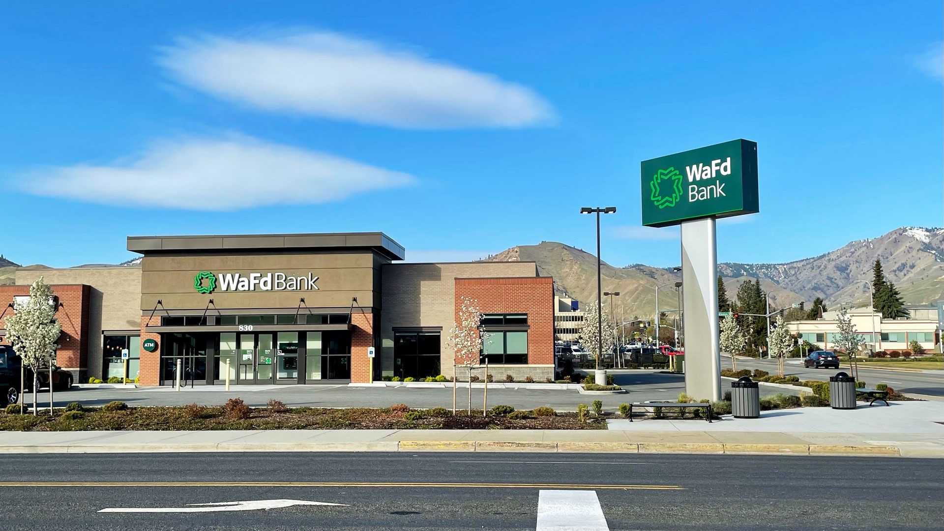 WaFd Bank in Wenatchee, Washington #1348 - Washington Federal.