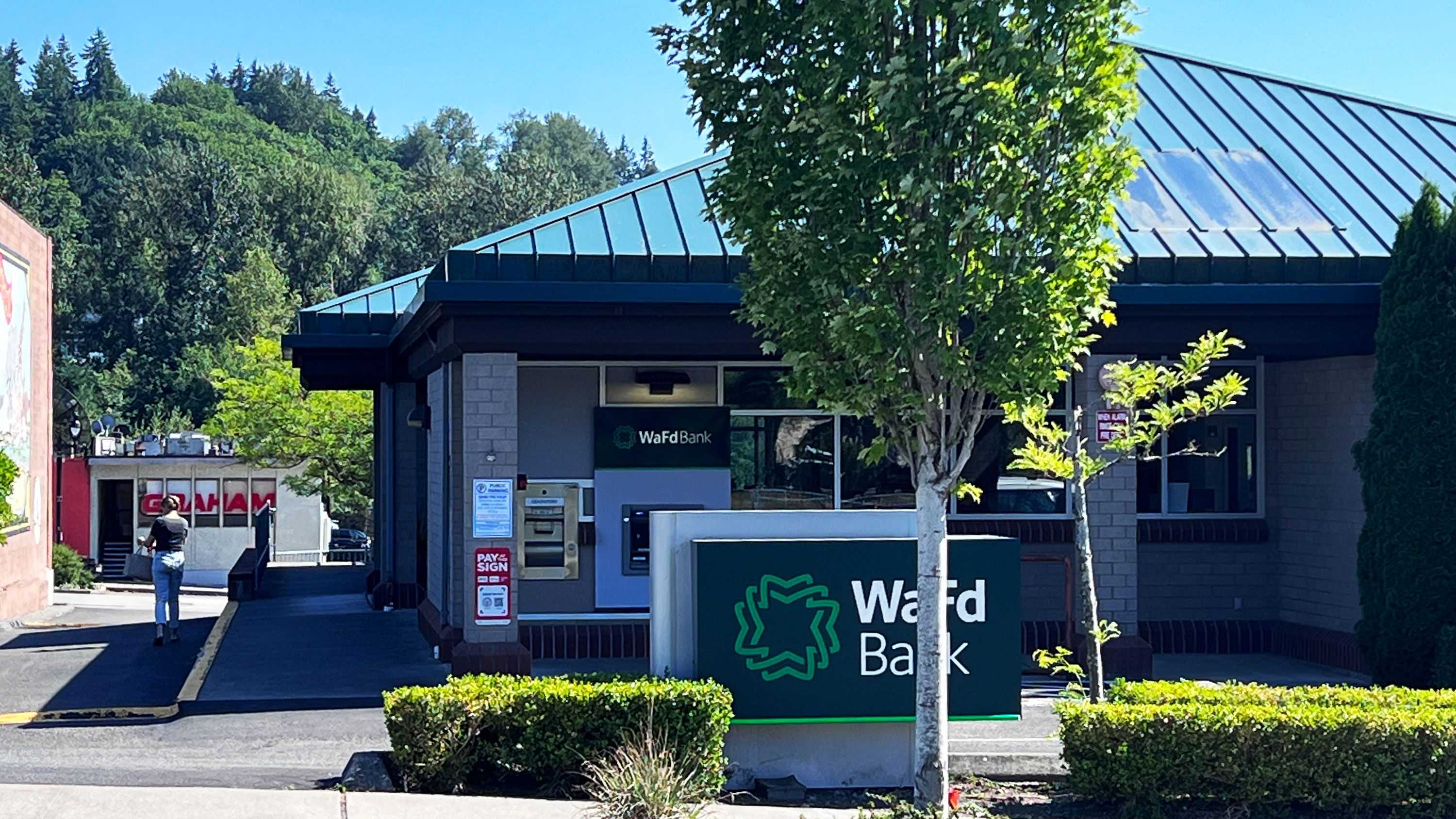 WaFd Bank in Bothell, Washington #1002 - Washington Federal.