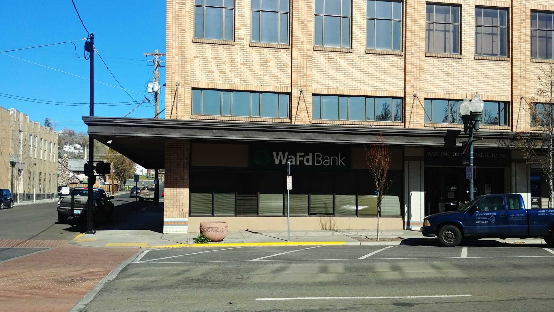 WaFd Bank in Klamath Falls, Oregon #1288 - Washington Federal.