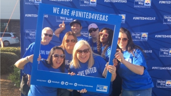 WaFd employees volunteering for United Way, United 4 Vegas.